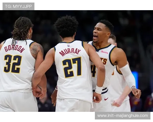 掘金背靠背客战雄鹿,戈登大概率出战穆雷等人成疑 掘金背靠背客战雄鹿,戈登大概率出战穆雷等人成疑